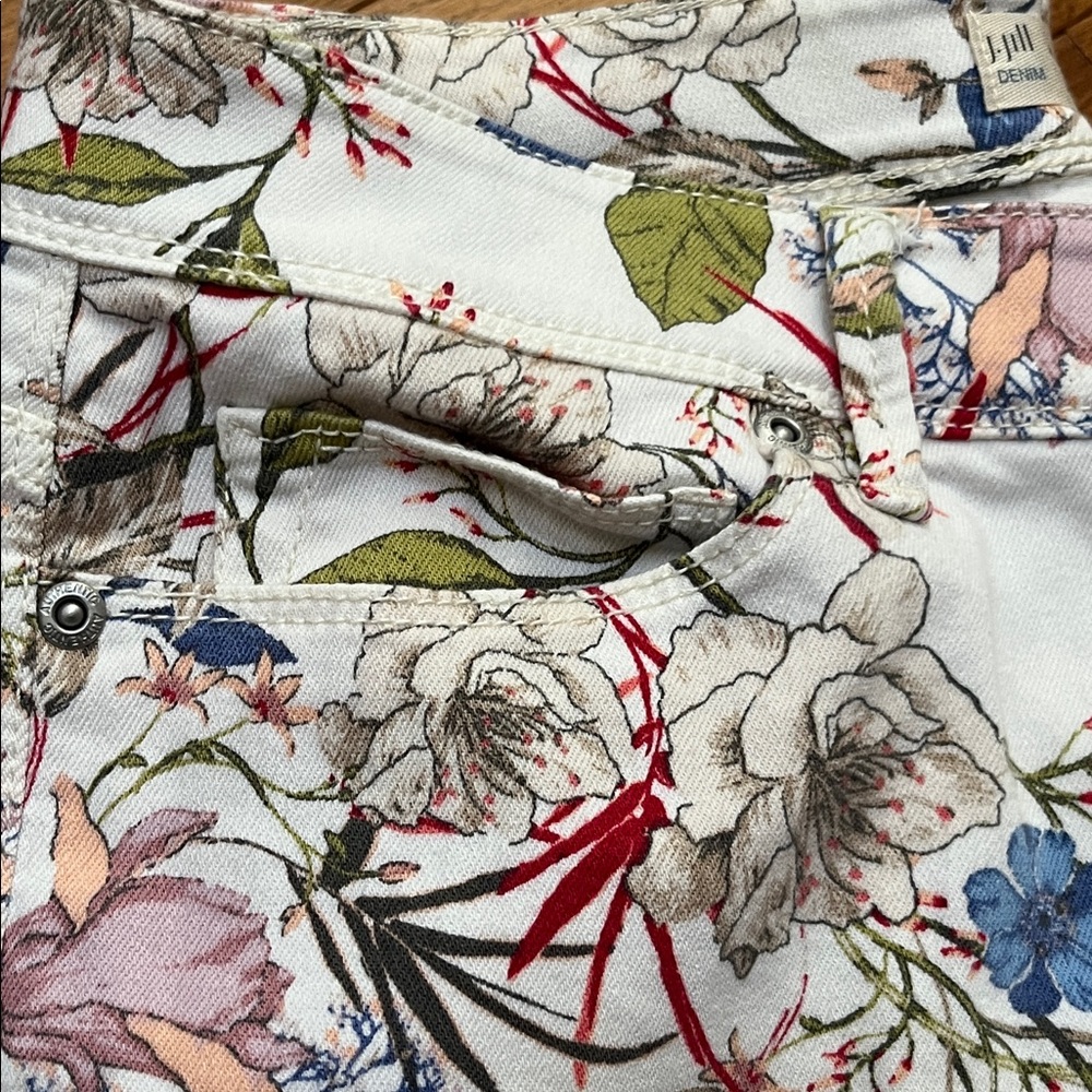 J. Jill White Denim Slim Ankle Jeans with Blue, Pink & Red Floral Print